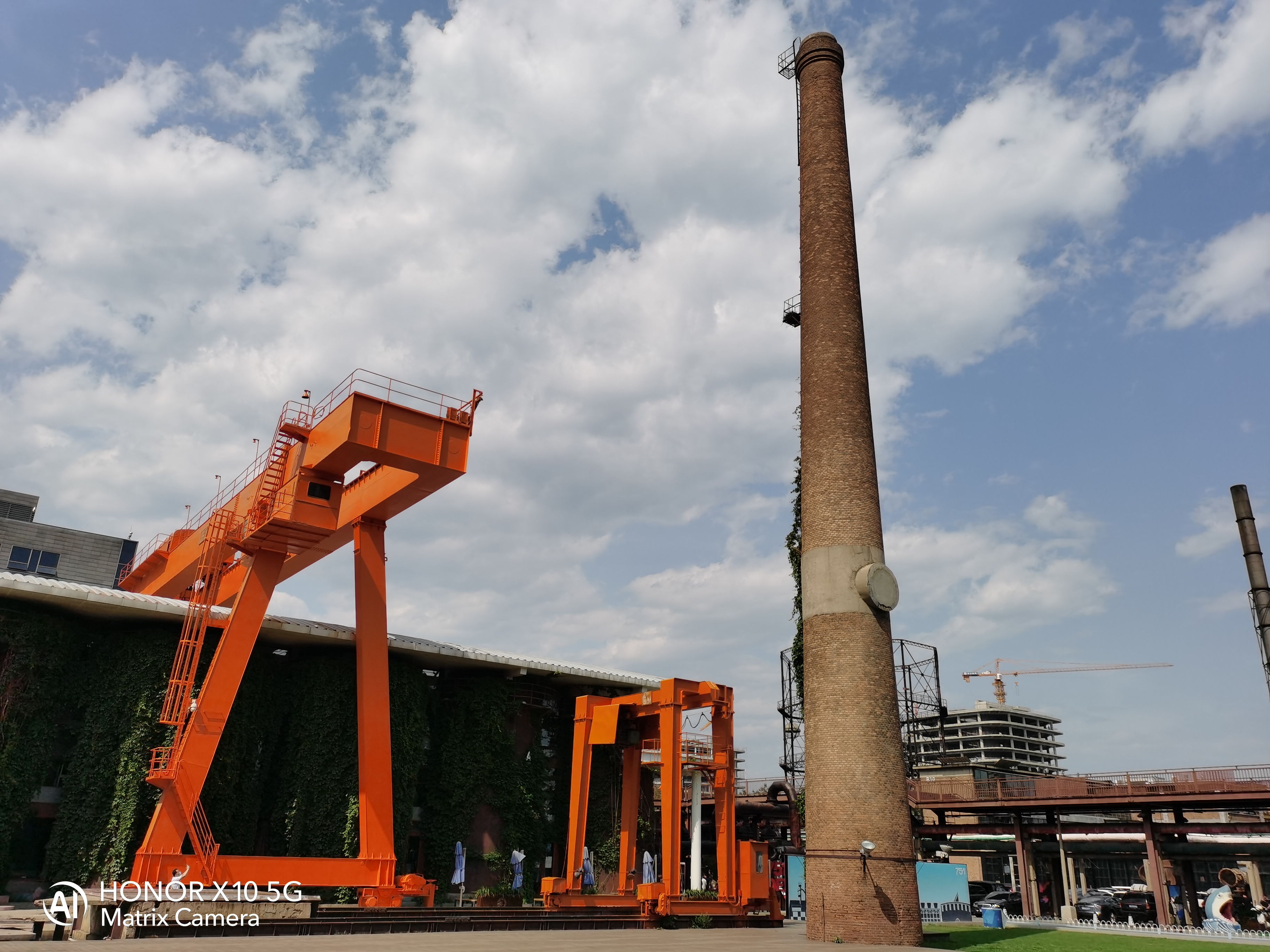 两千五左右的5g手机推荐性价比高,8g+256g的5g手机值得买哪一个