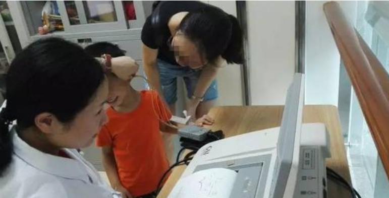 孩子肚子痛时可以吃打虫药吗,孩子肚子疼能吃打虫药吗