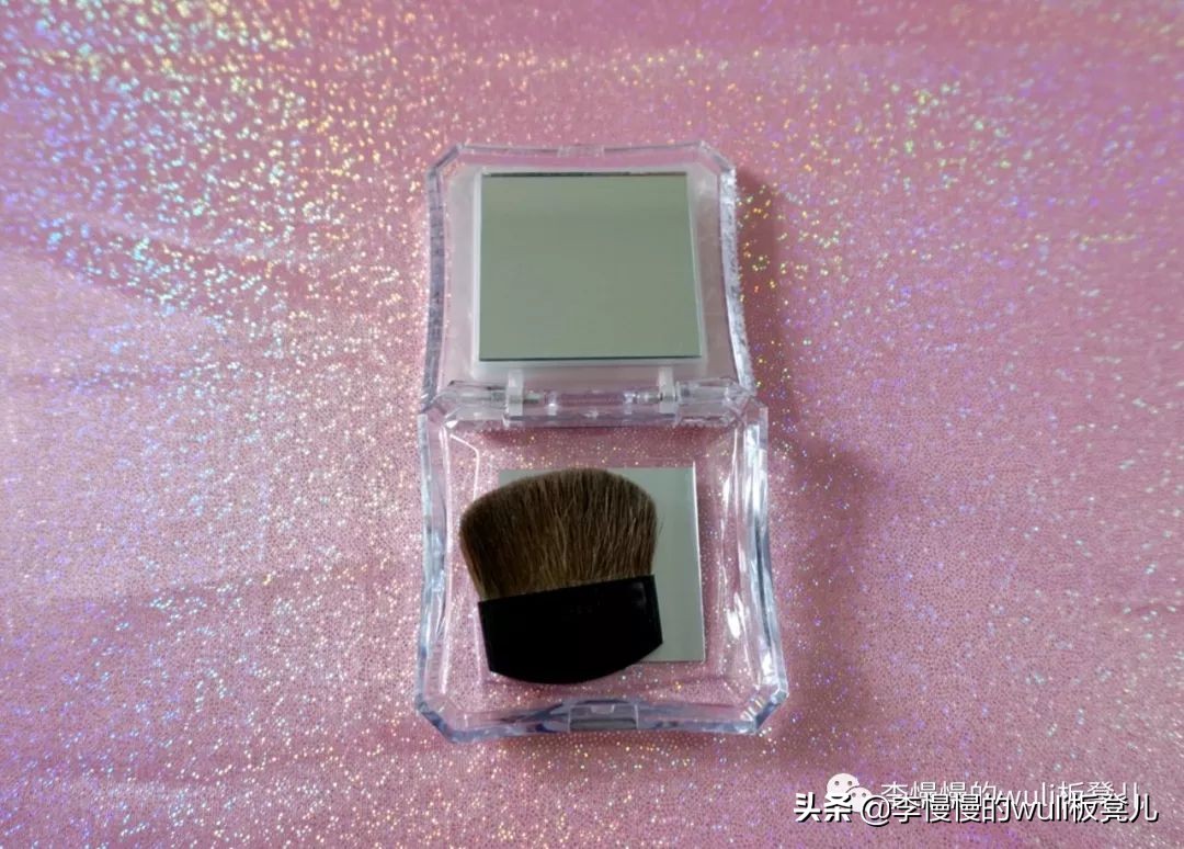 一秒入秋入冬,秋季彩妆必备单品推荐