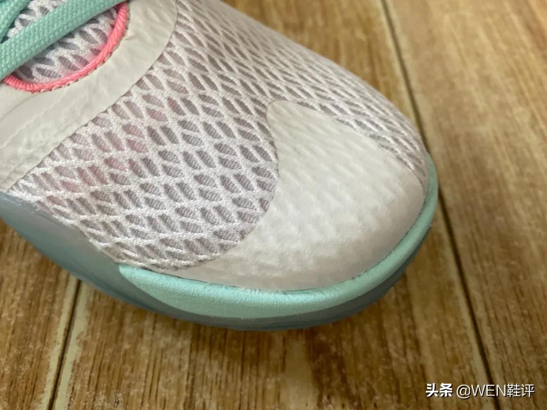 *男猛**必入鞋款?在NBA赛场上出现的“最后”一双UA球鞋值得被铭记