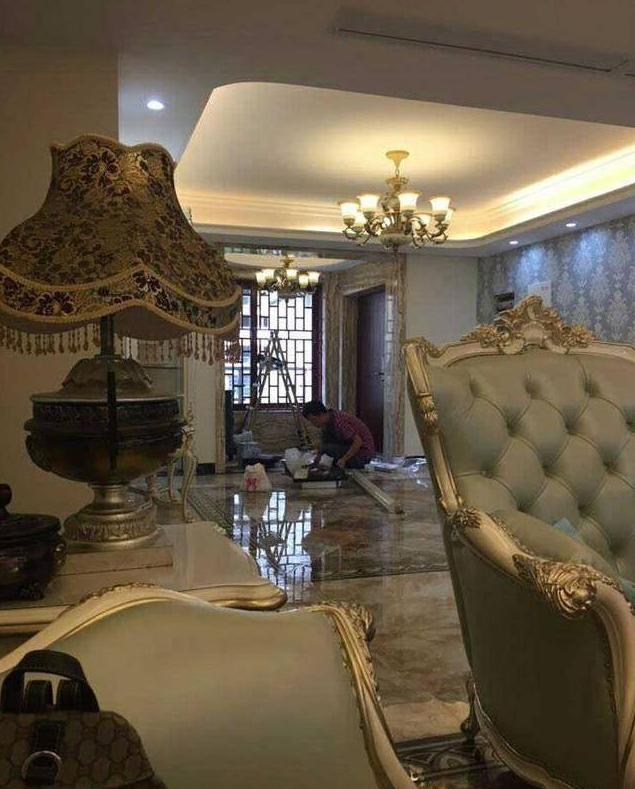 媳妇将房子装修好了,老婆把新房装修成这个样子