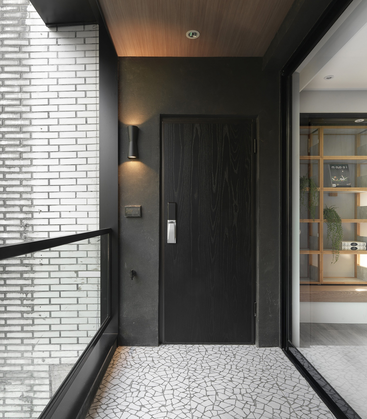 玻璃门尽量不要落地,购买玻璃门要注意什么