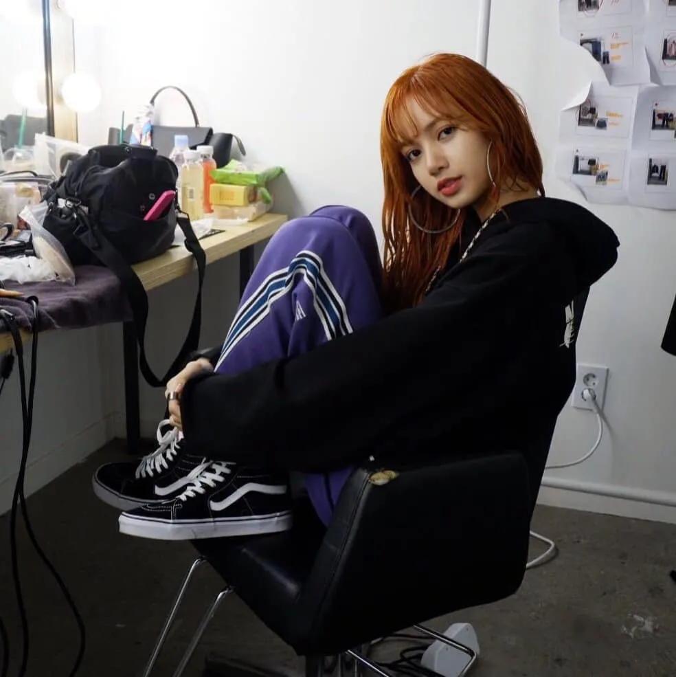 蔡徐坤同款潮鞋合集,蔡徐坤lisa虞书欣一起参加的综艺