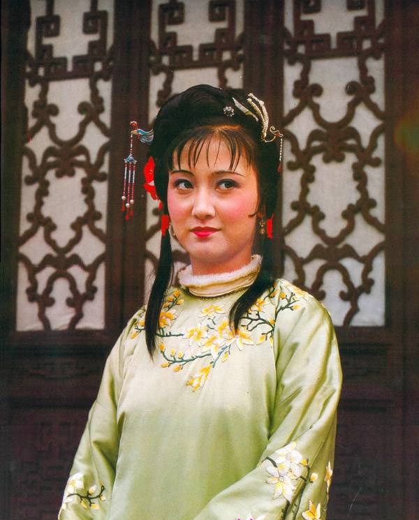 红楼梦里死得最惨的女人,红楼梦谁被丈夫虐待致死