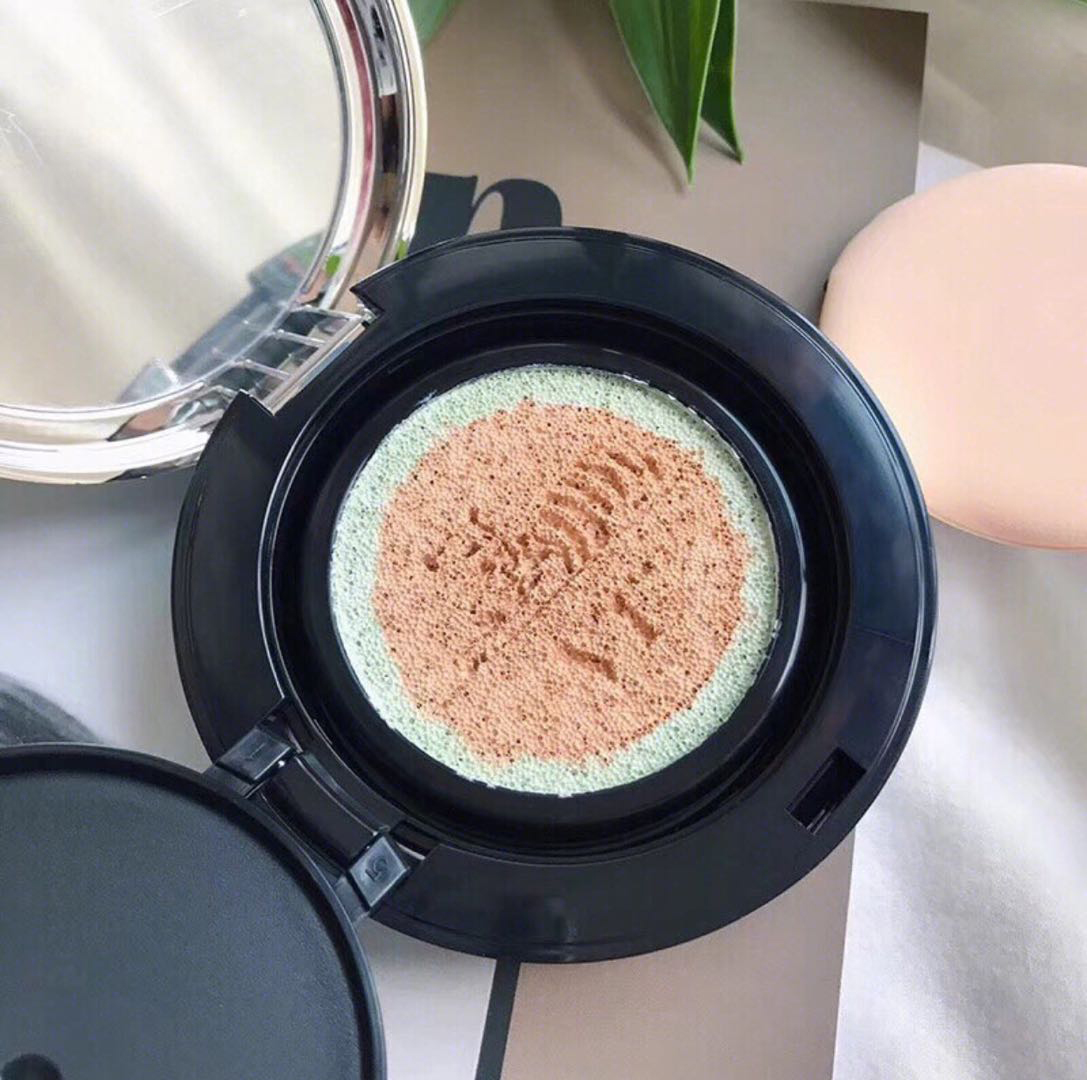 迪奥气垫和香奈儿气垫哪个最好用,迪奥香奈儿阿玛尼粉底液哪个好