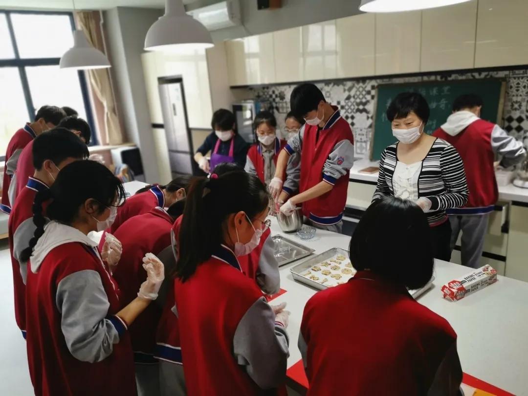 郑州18中高中是几批次,今年郑州十八中为什么分数那么高