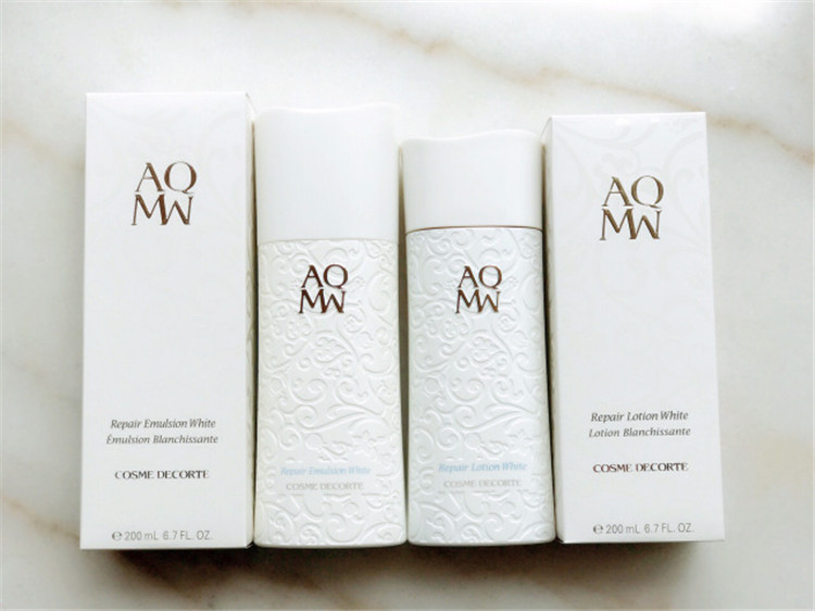 日系水乳去黄吗,肤色暗沉水乳真实测评