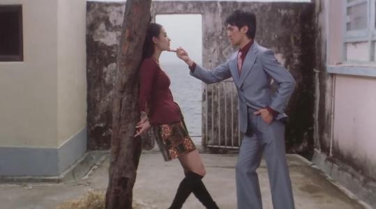 周星驰vs周润发,周星驰与周润发全方面比较