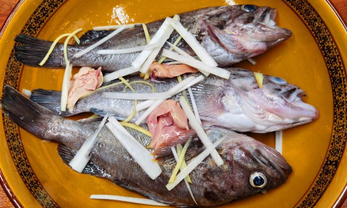炖鱼除腥增香的香料,炖鱼去腥味的最佳调料
