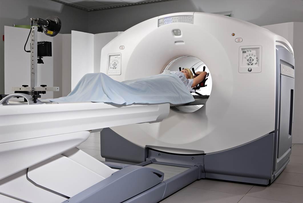 结核性胸膜炎初期会胸疼痛吗,结核性胸膜炎合并发热怎么治疗