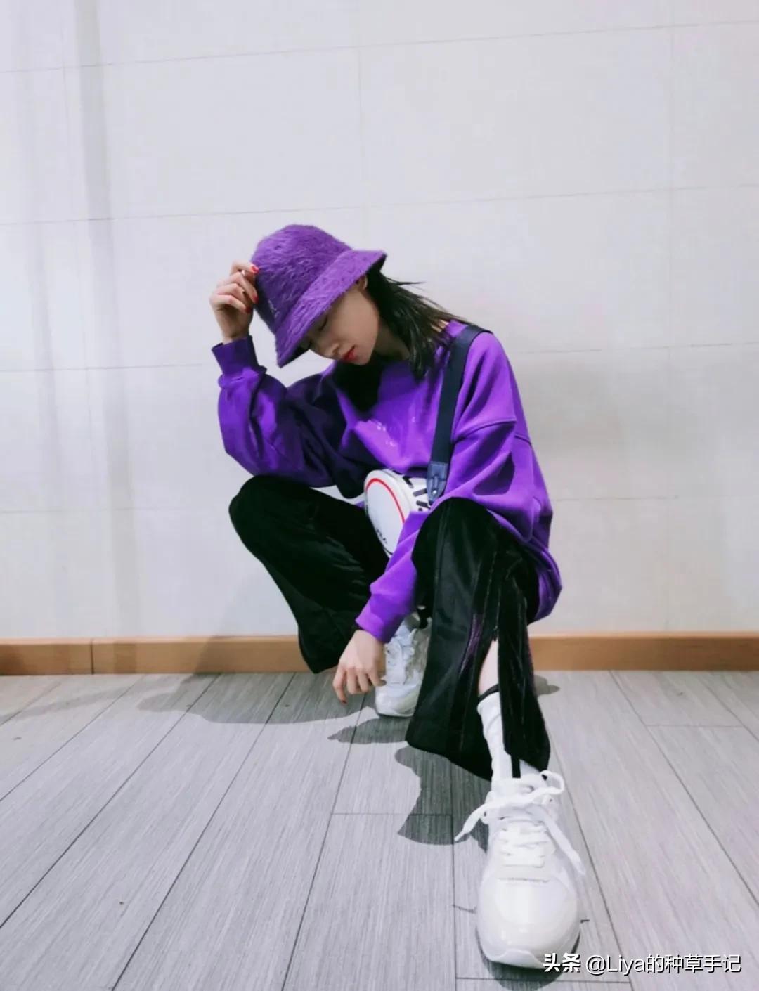 穿错卫衣显胖,宽松卫衣怎么搭配帆布鞋