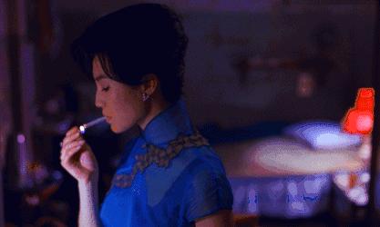 尽管少儿不宜，但电影中的抽烟镜头，竟如此迷人