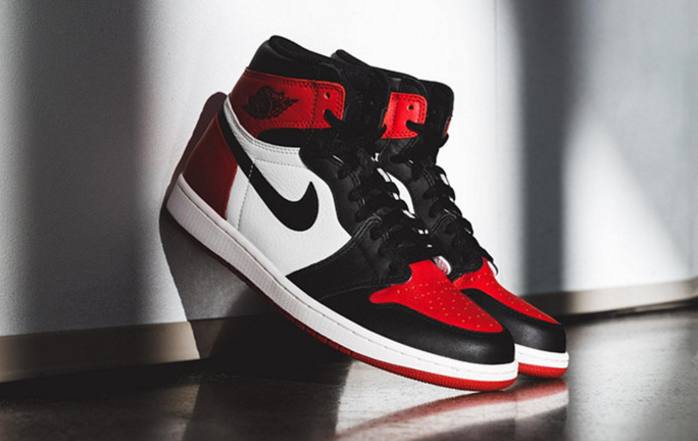 aj1mid芝加哥黑红脚趾真假鉴定方法,aj黑脚趾正品对比