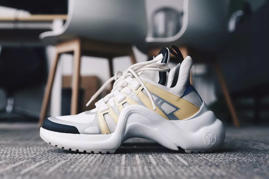 lv老爹鞋女款archlight,lv老爹鞋白色老花真假