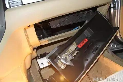 经典福克斯空调滤芯更换教程,途观空调滤芯更换周期