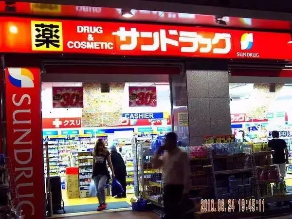 敏感肌用药膏抹还是用护肤品,敏感肌可以用大牌护肤品吗