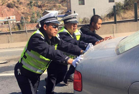 最美交警故事,最美交警辅警故事