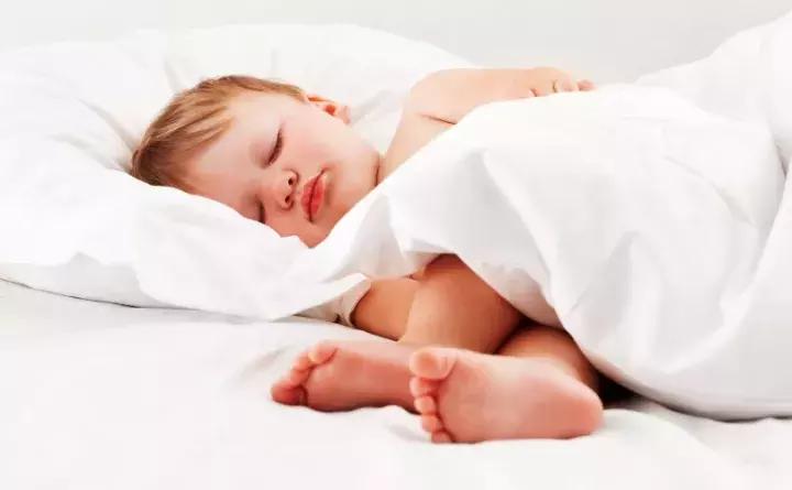 轻柔鹅绒被,鹅绒被是水洗还是机洗