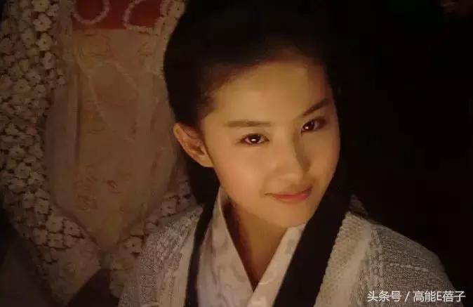 北影02级刘亦菲同学,北电02班刘亦菲班级照