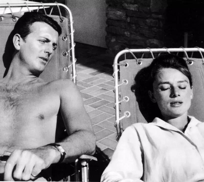 纪梵希经典优雅,看完纪梵希赫本能体会什么