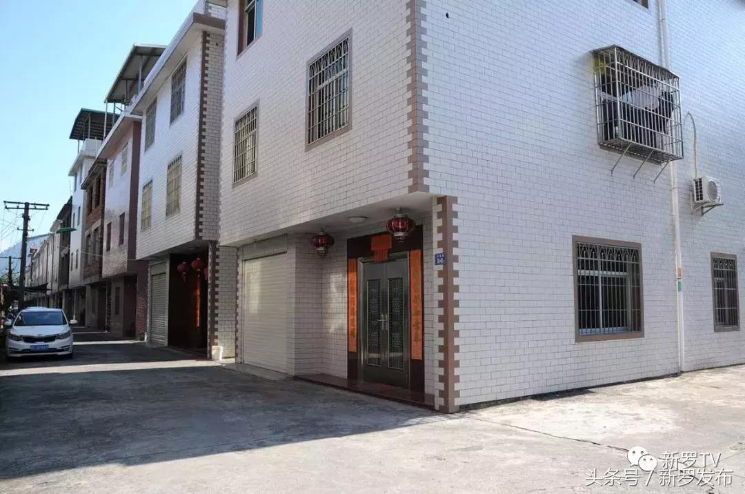 因开采煤矿而被淹没的村庄,因为开采矿洞塌陷的村庄