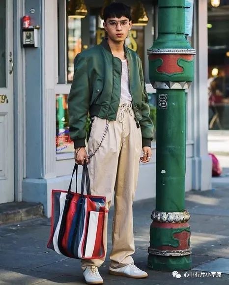 balenciaga粉色蝴蝶结包,balenciaga爆款包