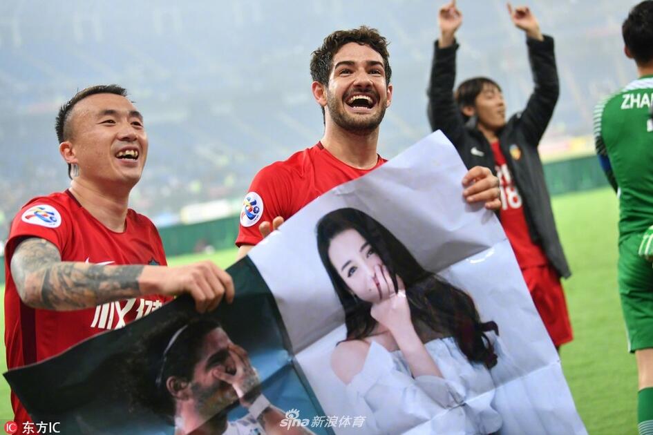 迪丽热巴太忙没空搭理帕托示爱,迪丽热巴被帕托球星追求