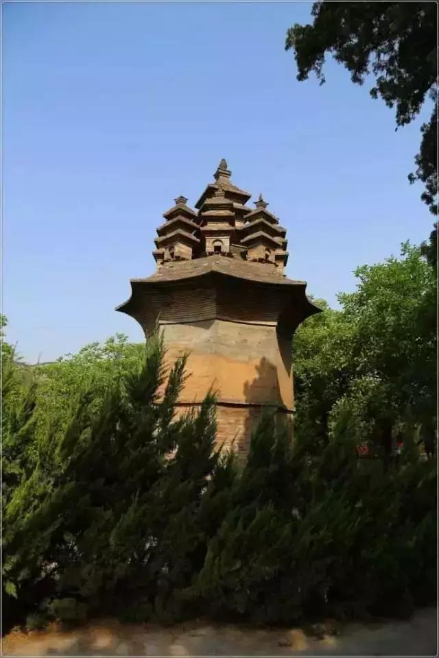 中国十大高佛塔,中国历史最悠久的藏式佛塔