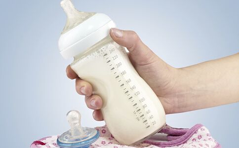 婴儿配方奶粉营养全面,小孩奶粉是怎么分段的