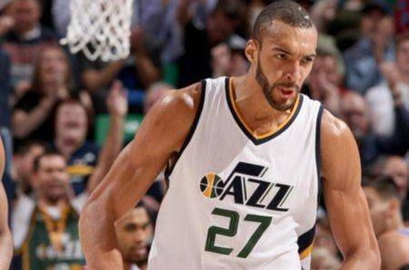 最强nba卡佩拉和考辛斯哪个厉害,最强nba卡佩拉考辛斯