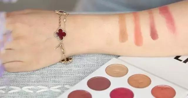 眼影盘碎了可以怎么玩,如何拯救碎了的眼影盘