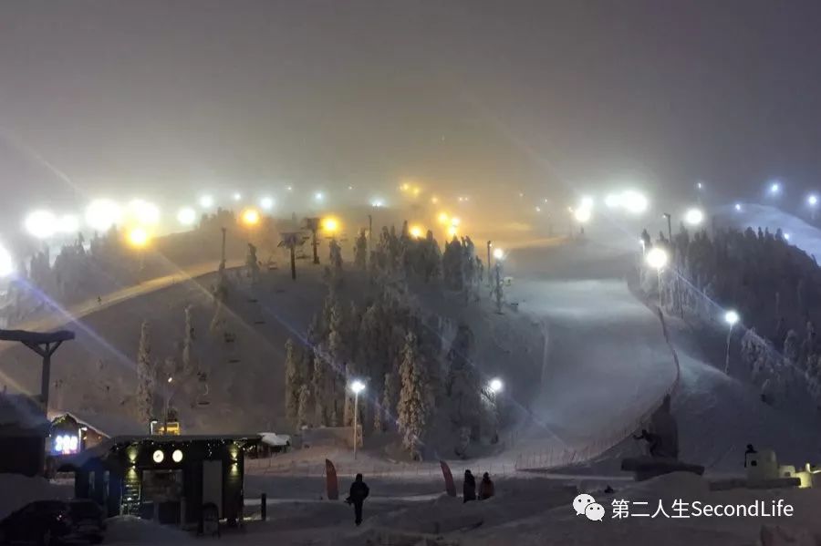 第一次出国去芬兰,带一本书去巴黎出版社