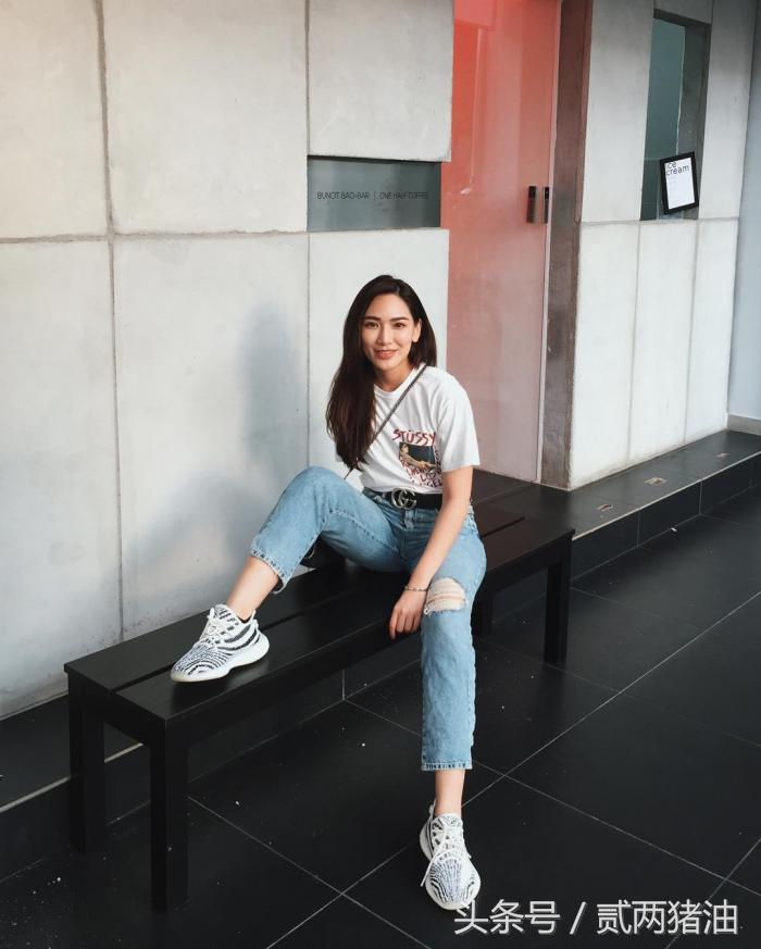 别再一成不变的穿你的Tee了，来些不一样的吧~