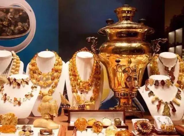 你的LV、Gucci竟来自这里？大量假货专坑中国人……触目惊心！