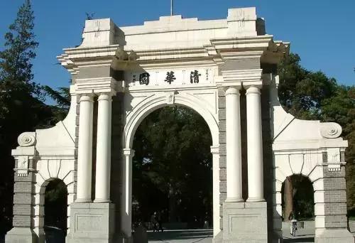 我的老师上课会喷水，你知道吗？