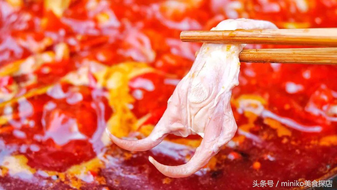 这口辣得让我怀疑人生的锅底,就算在龙泉驿也要去吃!