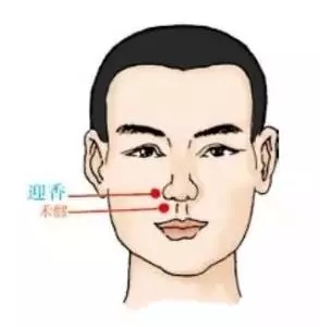感冒“寒包火”，打针吃药不管用？老中医说，这样做，三分钟治愈