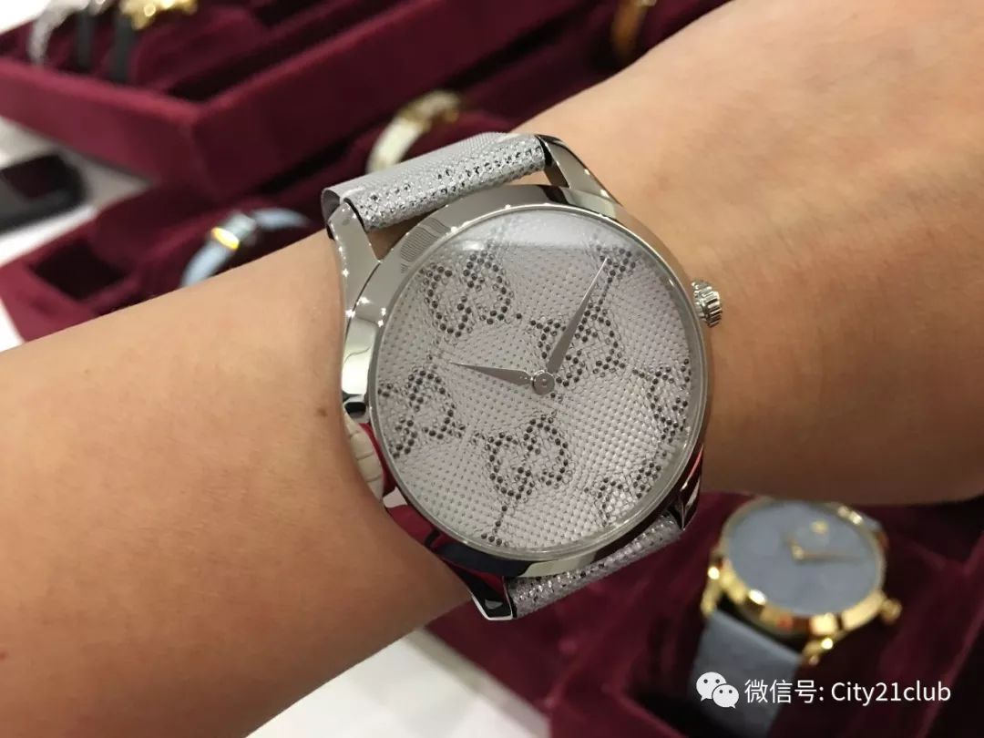 世间的所有相遇都是久别重逢粤语,世间的久别重逢都是不期而遇