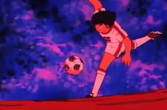 蝎子摆尾凌空抽射倒挂金钩,倒挂金钩凌空抽射大空翼