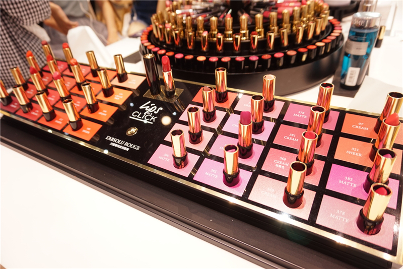 逛遍化妆品专柜,几大热门品牌口红色号