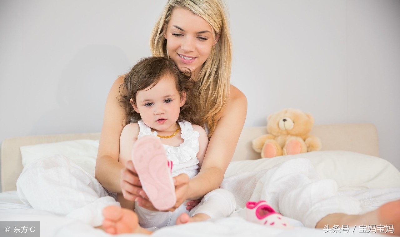 宝宝学走路穿什么鞋要软底吗,婴儿学走路鞋子应该大多少比较好