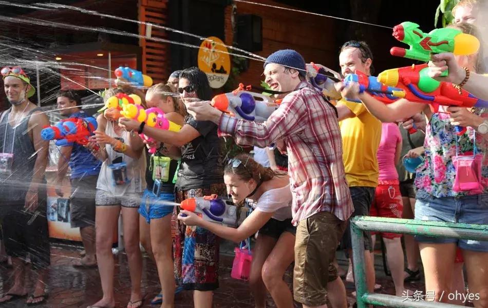 泰国泼水节游玩穿搭,泰国泼水节游玩的最全攻略