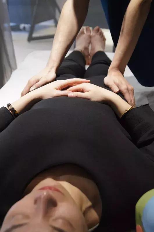 不管XO，轻松几个动作让你收获一双“维秘腿”！