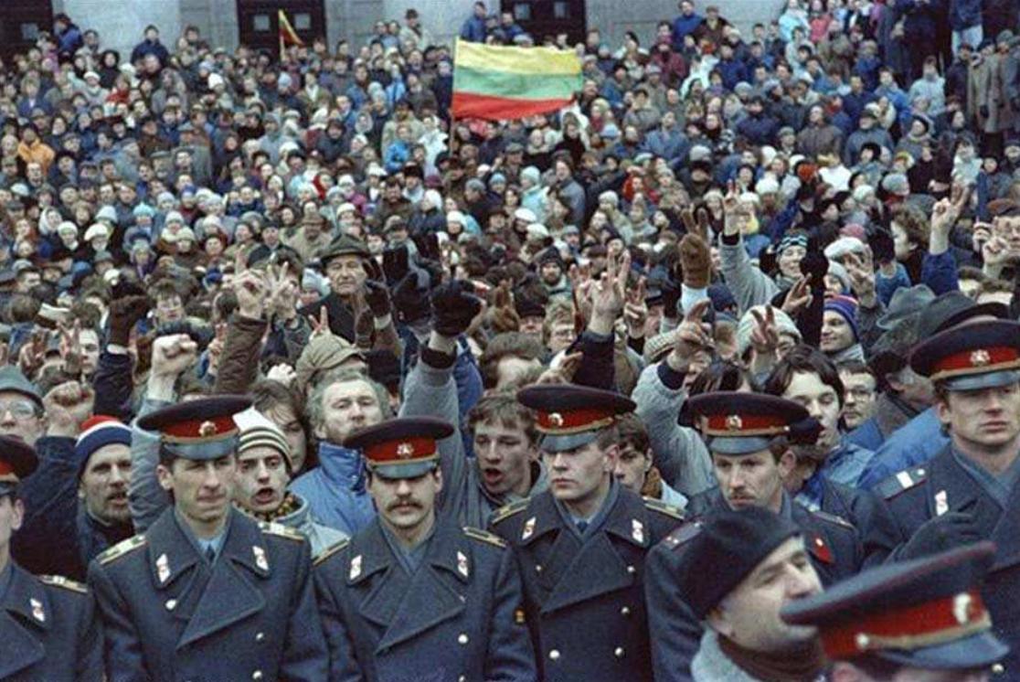 苏联第一个宣布独立的国家,苏联第一个独立的共和国是哪个国