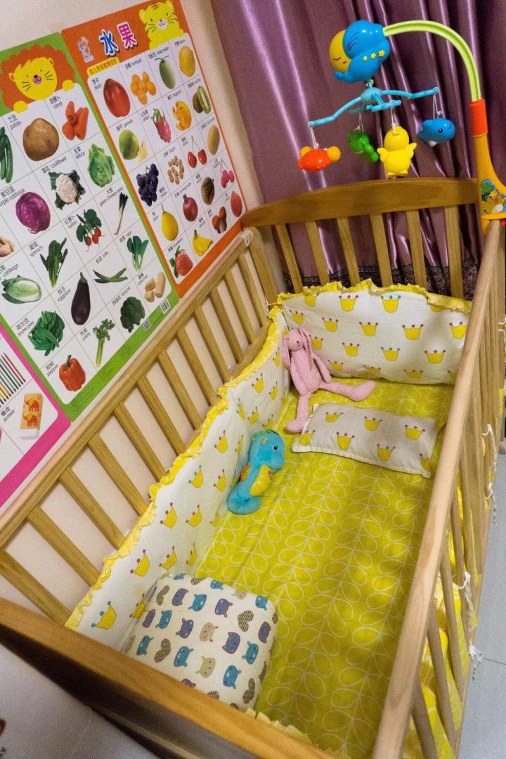 坐月子都是自己一个人带小孩,不靠父母自己带娃