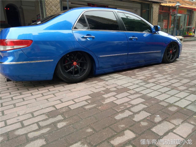 比亚迪f6跟雅阁哪个省油,比亚迪f6和七代雅阁升窗器