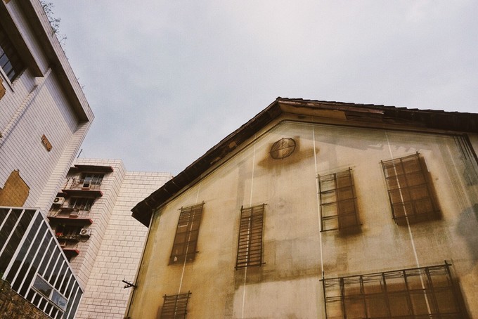 重庆是个美丽的山城,重庆去感受你走过的路