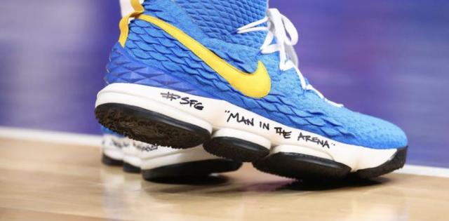 迷信超巨为球鞋开光施法：詹姆斯魔咒最复杂韦少秘密最动人