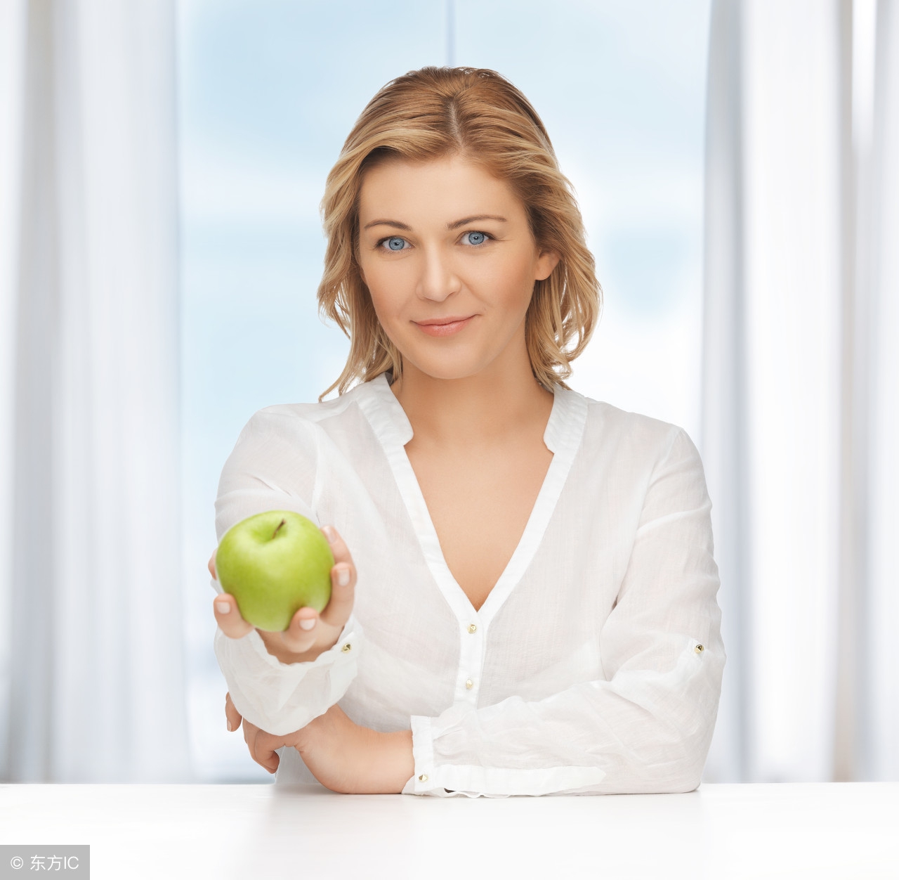 女性体毛多是什么原因怎么解决,女性体毛多是什么原因造成的