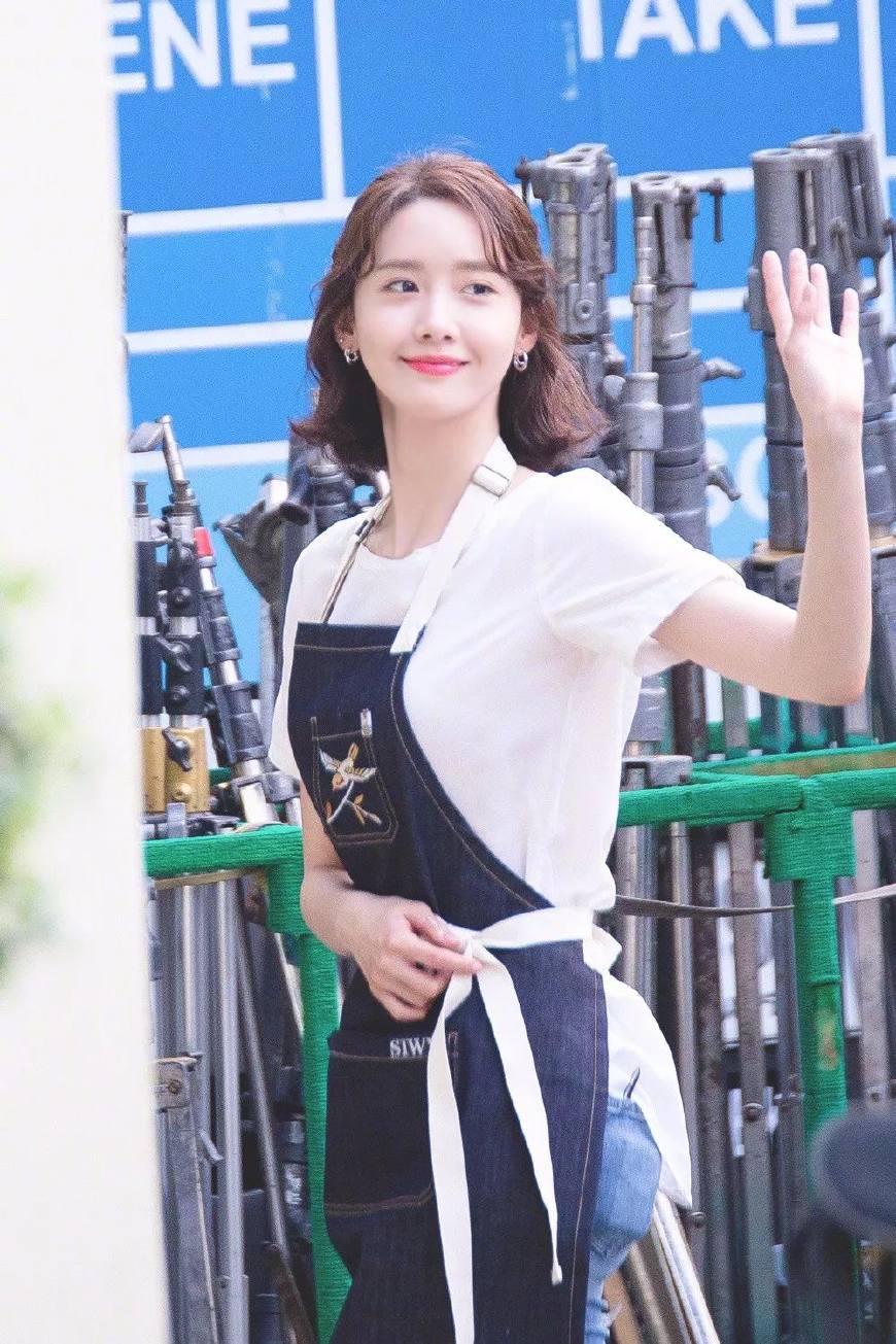 短发发型像微整形,40岁的瘦脸减龄发型短发